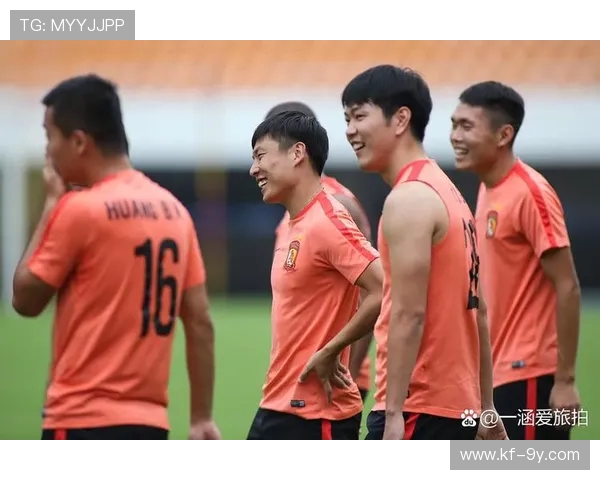 绿城足球20号球员表现突出助力球队攻守兼备成关键人物